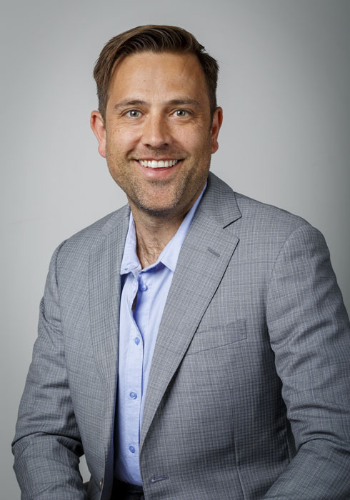 ADAM KIIL